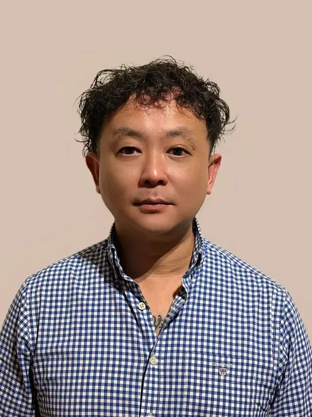 Dr. Mat Lee
